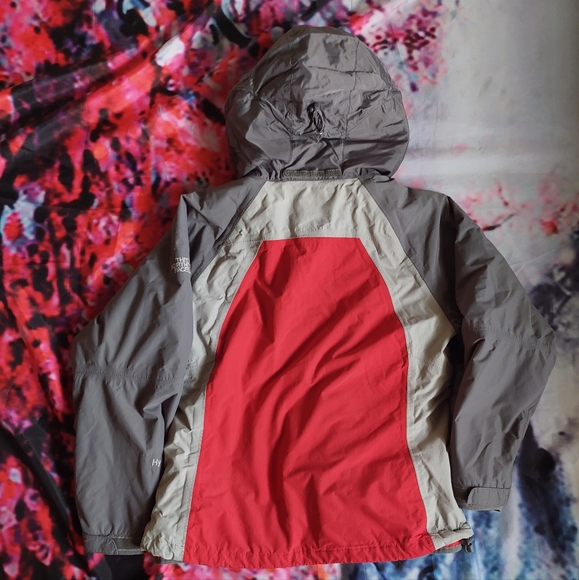 The North Face Hyvent 2 in 1 Jacket - Picture 5 of 11